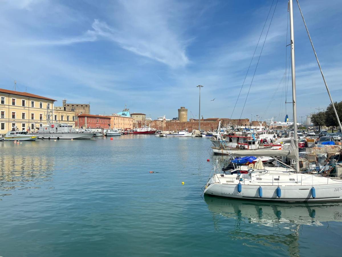 Kasia Porta Sul Mare Di Livorno Free Parking ภายนอก รูปภาพ