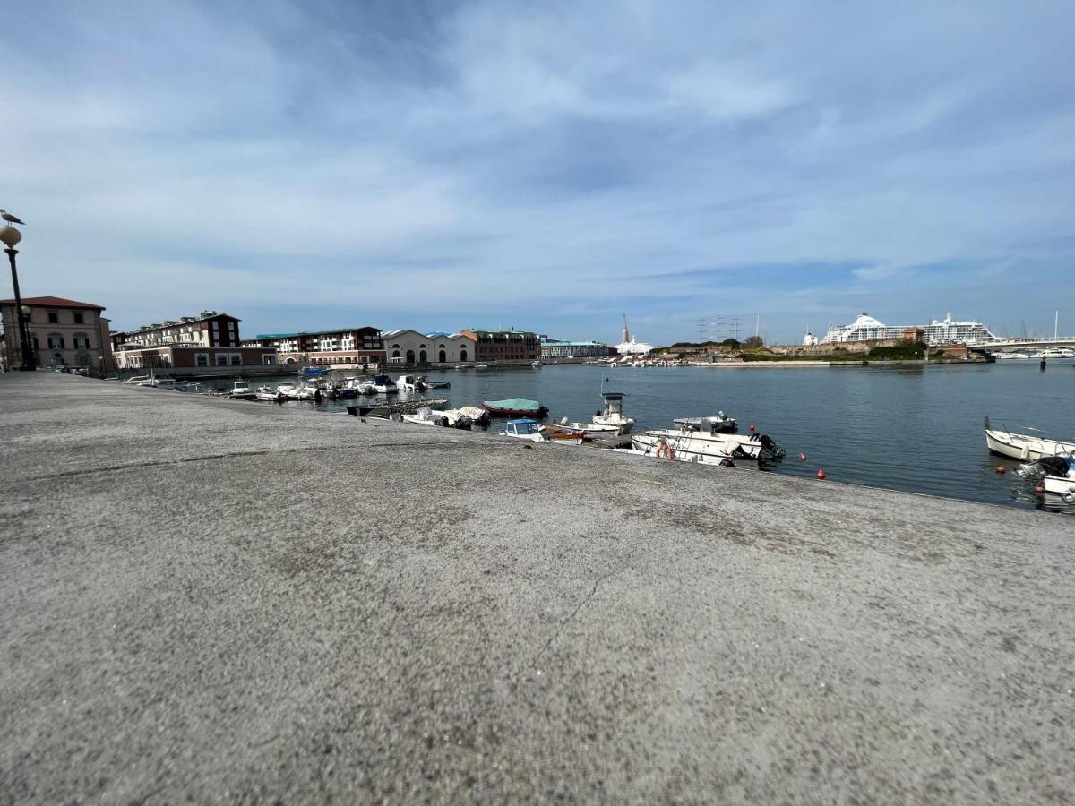Kasia Porta Sul Mare Di Livorno Free Parking ภายนอก รูปภาพ